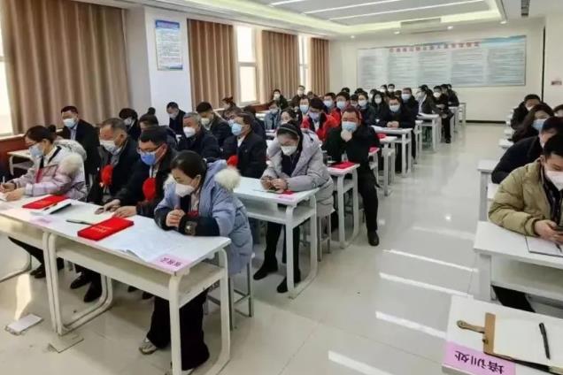 春风正劲扬帆时，蓄势启程谱新篇 – 菏泽市交通高级技工学校召开2023年工作计划暨2022年表彰会议插图2