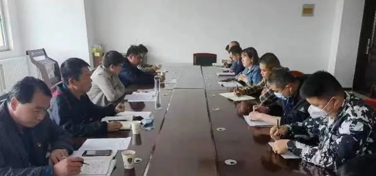 菏泽市交通高级技工学校召开第一季度经济运行分析会议插图2