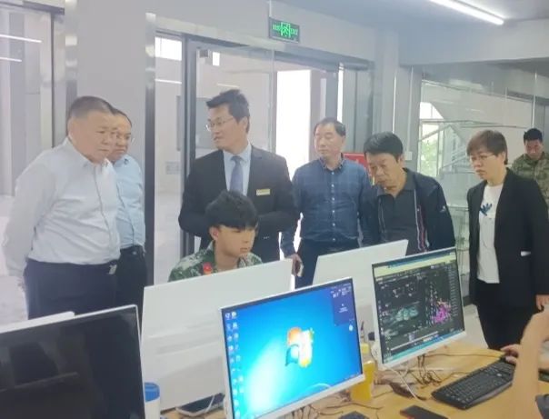 博观约取求成长，学无止境促发展 – 菏泽交通集团党委书记、董事长一行赴临沂华大教育集团考察插图4