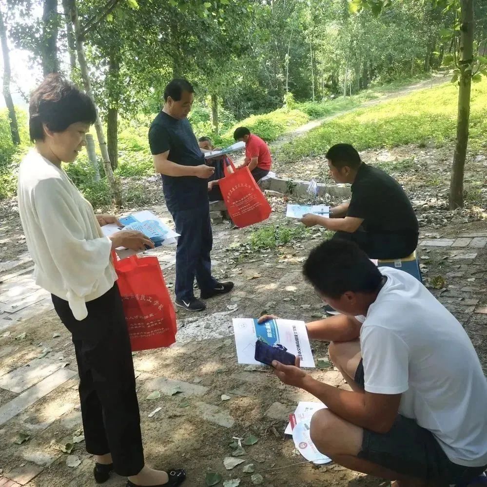 【招生快讯】中考日菏泽市交通高级技工学校招生团队赴各考点开展招生宣传活动插图1 【招生快讯】中考日菏泽市交通高级技工学校招生团队赴各考点开展招生宣传活动插图1