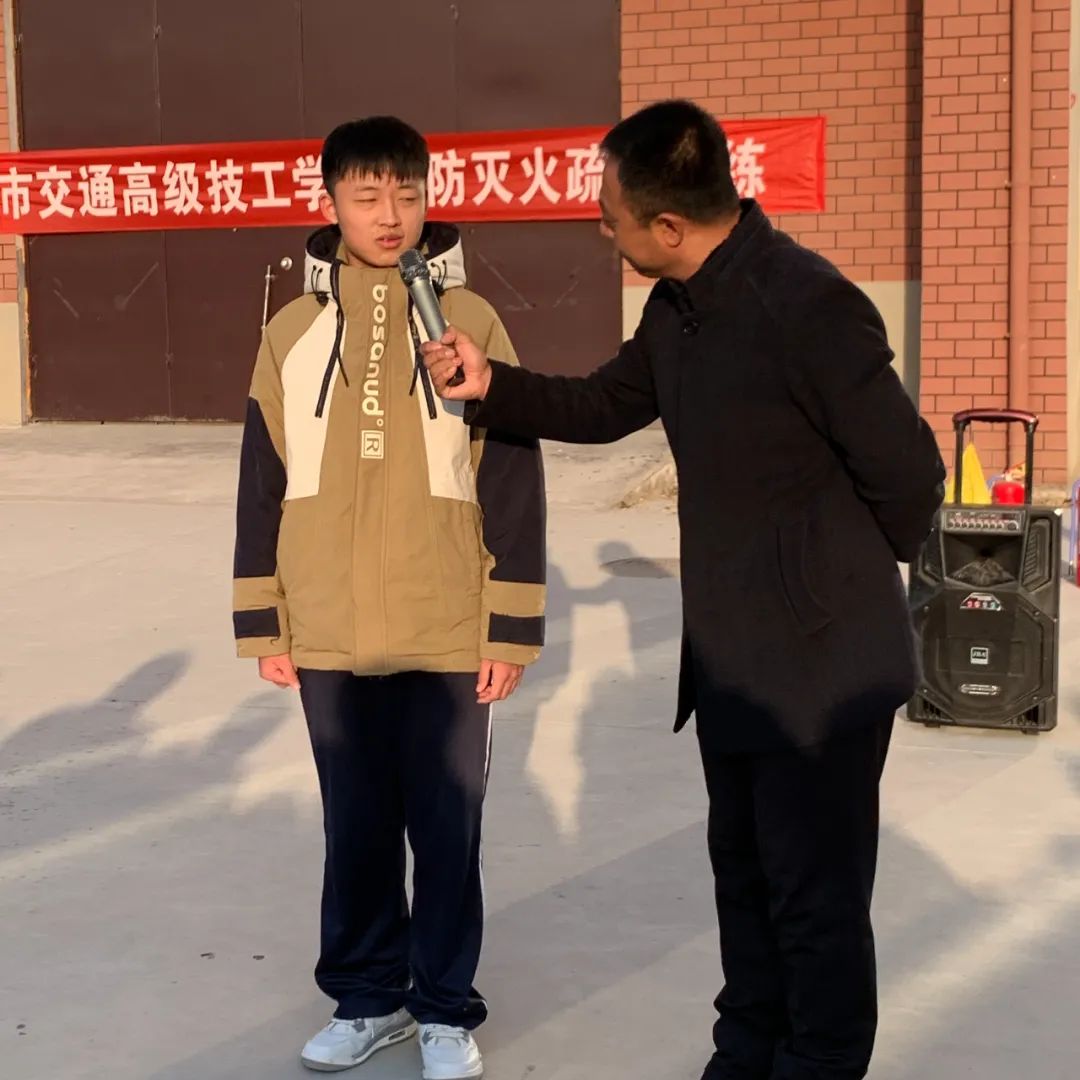 消防演练于“心”,防范未燃于“行” – 菏泽市交通高级技工学校开展消防灭火疏散演练活动插图1 消防演练于“心”,防范未燃于“行” – 菏泽市交通高级技工学校开展消防灭火疏散演练活动插图1
