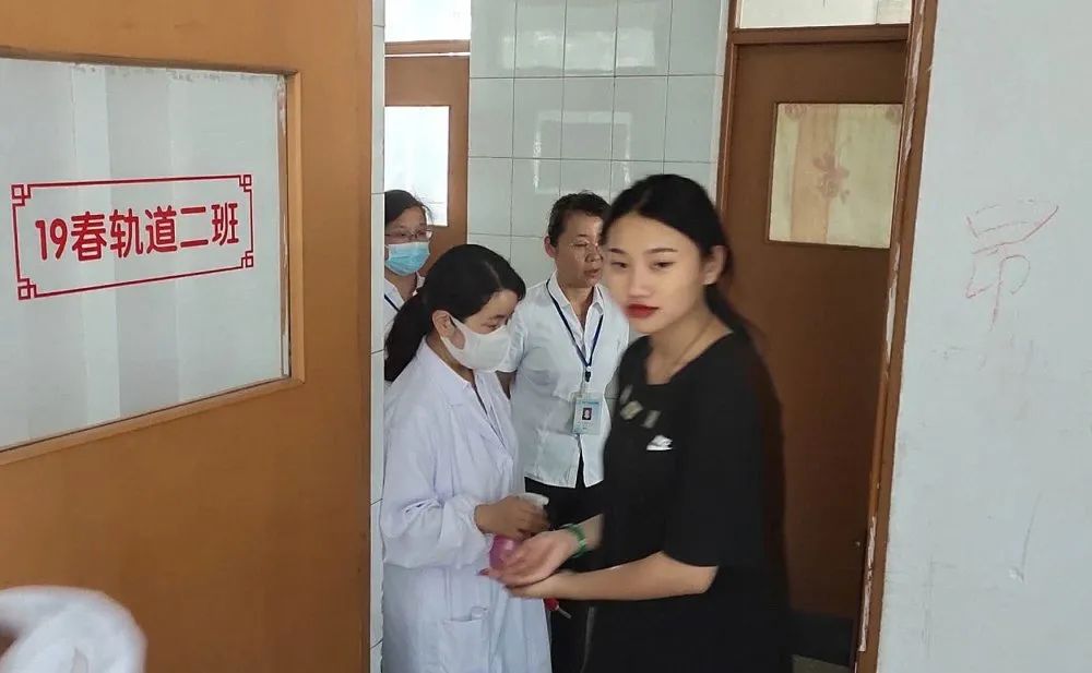 开展学校疫情安全检查,营造健康安全校园插图2 开展学校疫情安全检查,营造健康安全校园插图2