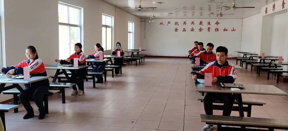 菏泽市交通高级技工学校 – 疫情防控演练插图16 菏泽市交通高级技工学校 – 疫情防控演练插图16