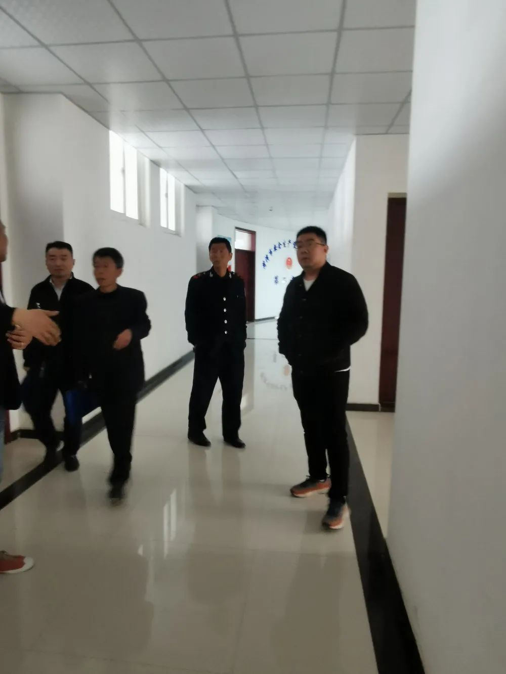 以督促建 平安校园 – 集团安全督导小组到我校检查插图2 以督促建 平安校园 – 集团安全督导小组到我校检查插图2