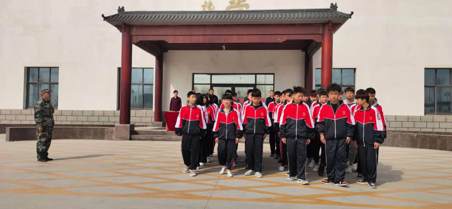 青春激昂 不负芳华 – 菏泽市交通高级技工学校2021年春季军训汇演圆满落幕插图6