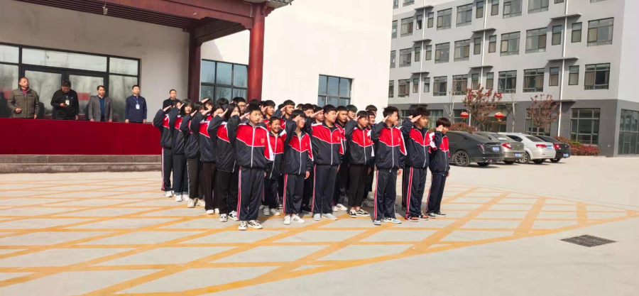 青春激昂 不负芳华 – 菏泽市交通高级技工学校2021年春季军训汇演圆满落幕插图4