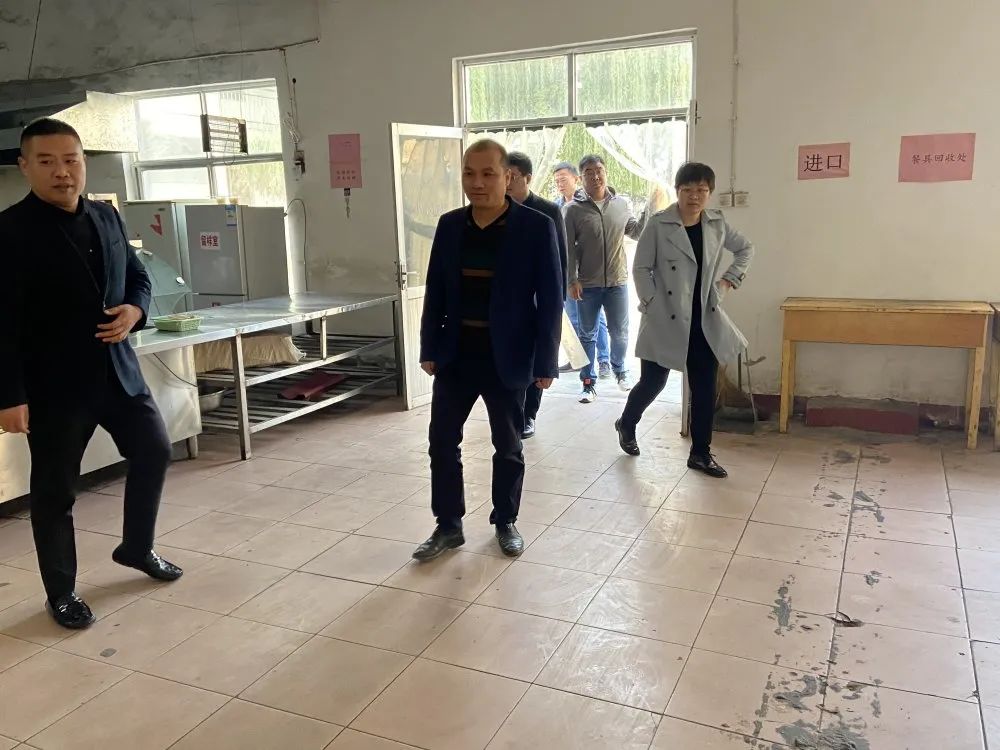 集团公司安全审计小组莅临菏泽交通高级技工学校检查指导安全生产工作插图1 集团公司安全审计小组莅临菏泽交通高级技工学校检查指导安全生产工作插图1