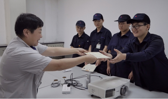 青春榜样 – 我校实习学生获企业表彰插图1 青春榜样 – 我校实习学生获企业表彰插图1