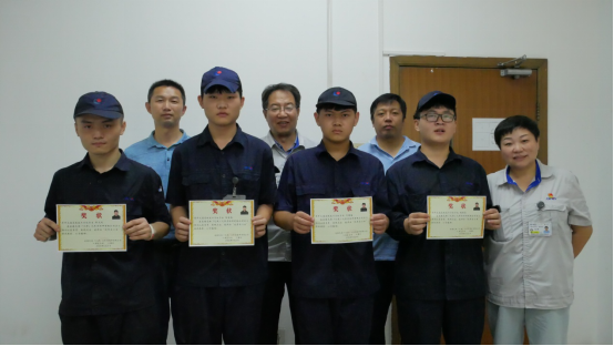 青春榜样 – 我校实习学生获企业表彰插图 青春榜样 – 我校实习学生获企业表彰插图